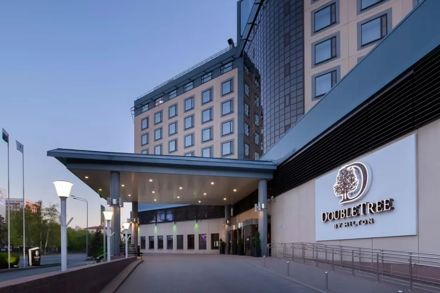 Отель DoubleTree by Hilton в Тюмени